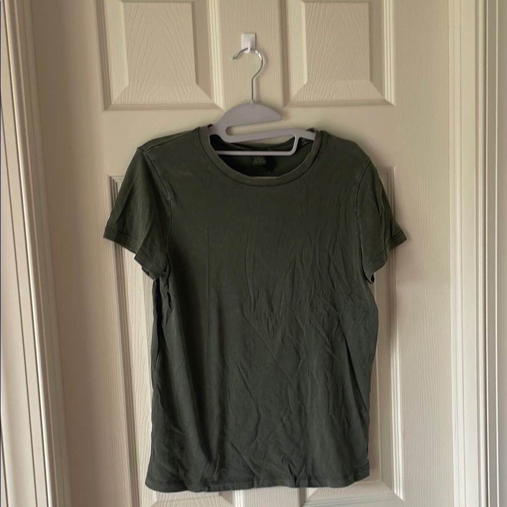 Wild Fable Olive Green Short Sleeve Tee